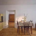 Pri Donovaloch So Saunou Motycky