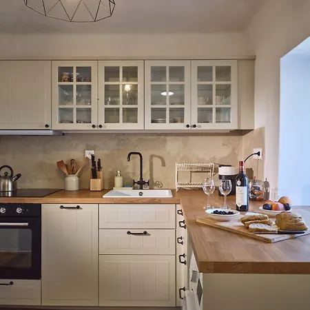 Pri Donovaloch So Saunou * Motycky